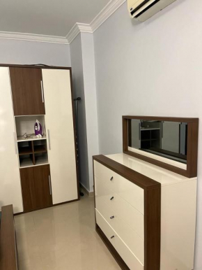 3 bedroom apartment rehab city
